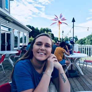 Meet your Posher, Katlyn